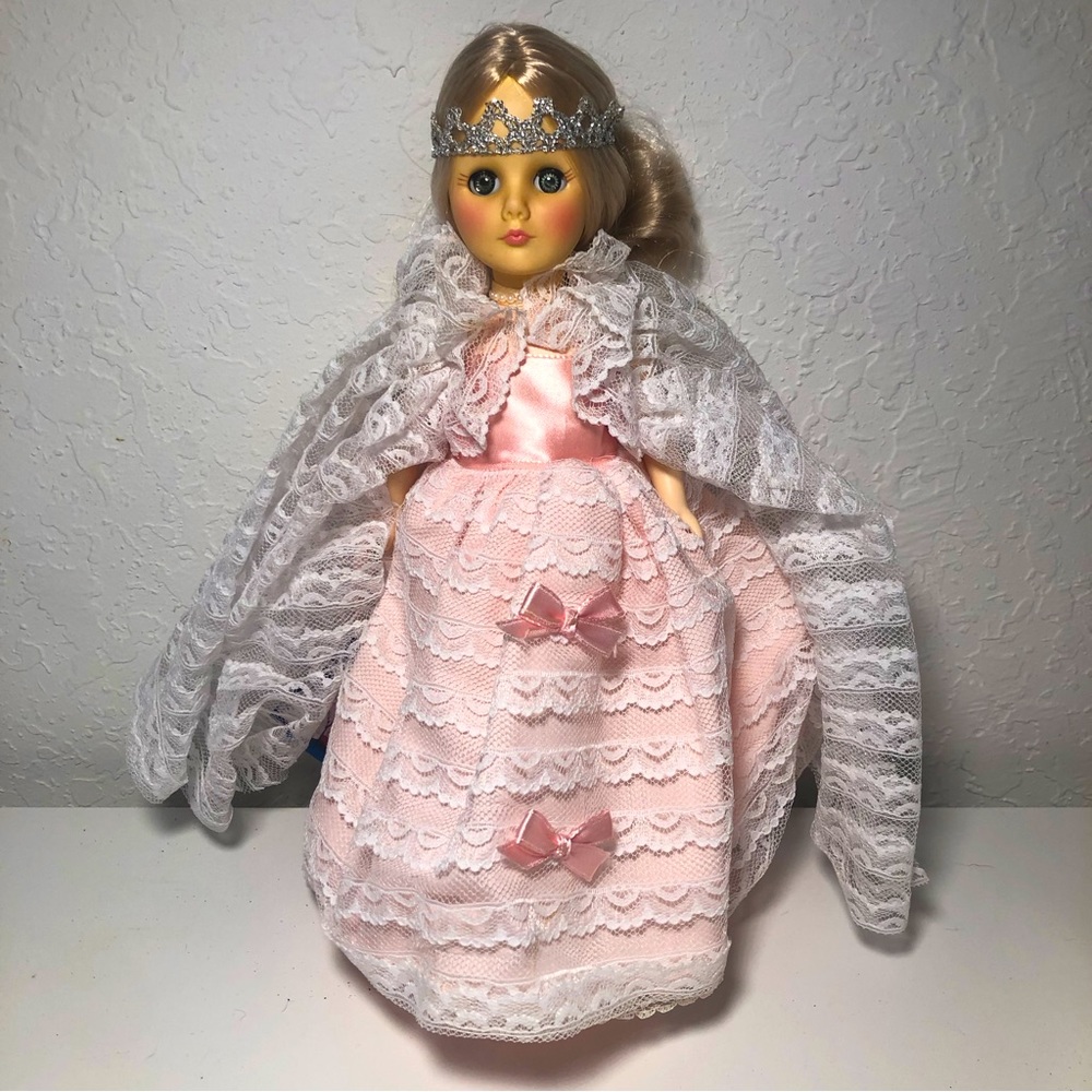 Vintage Effanbee Cinderella Doll